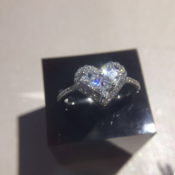 Women's Heart-Shaped Engagement Ring