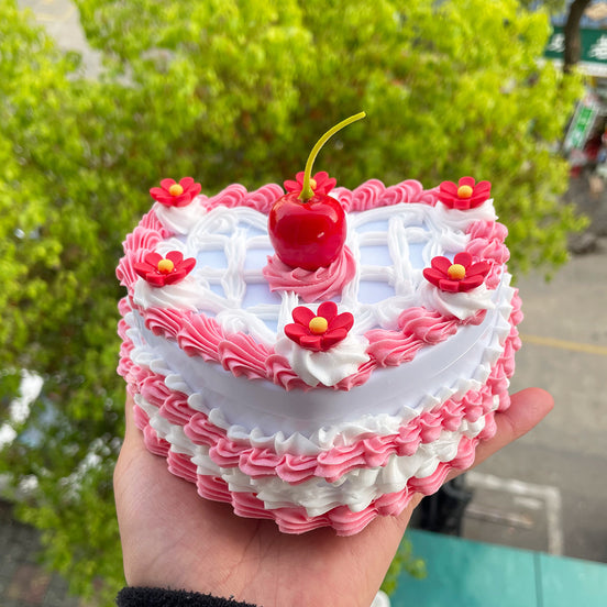 Heart-shaped cream cake model jewelry box, heart-shaped double-layer coetic  box