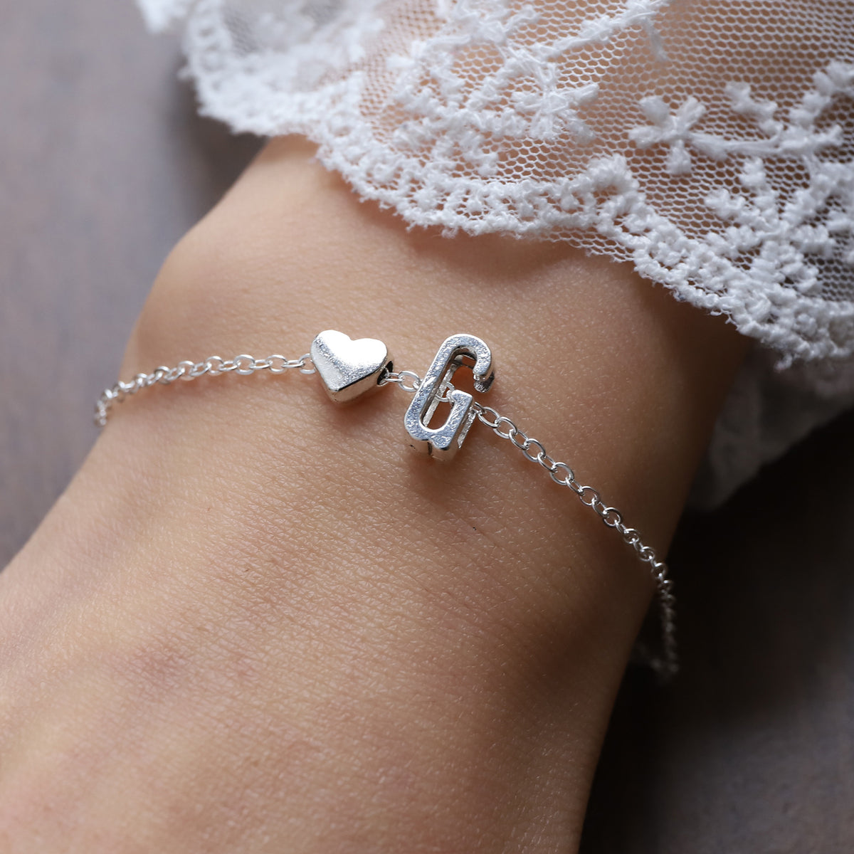 Fashionable Alloy Heart Letter Bracelet for Wholesale