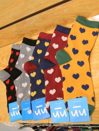 Heart-Shaped Cotton Mid-Calf Socks for Women