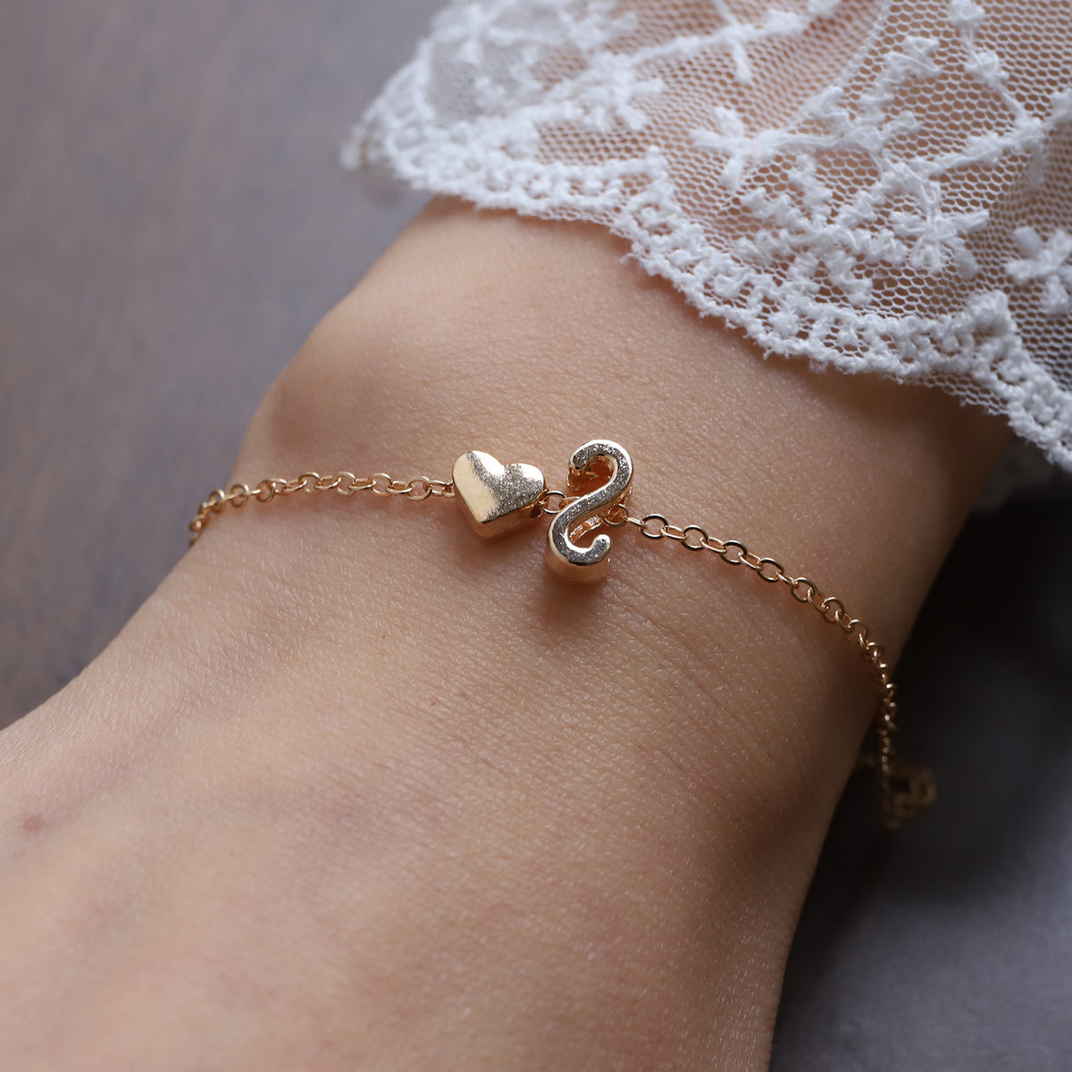 Fashionable Alloy Heart Letter Bracelet for Wholesale