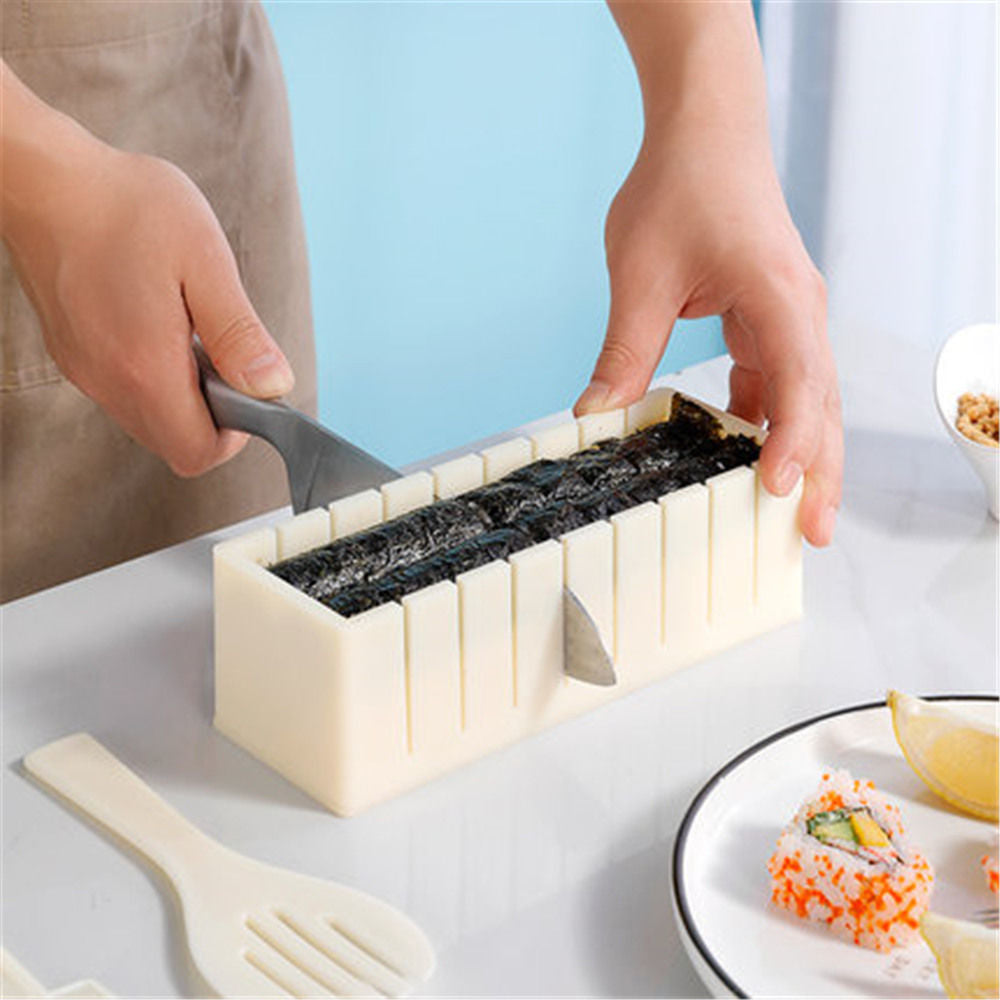 DIY Round Heart-Shaped Sushi Mold Tool Set