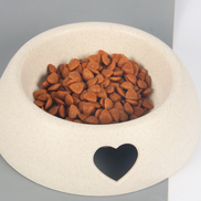 Plastic Heart-Shaped Pet Bowl for Cats and Dogs