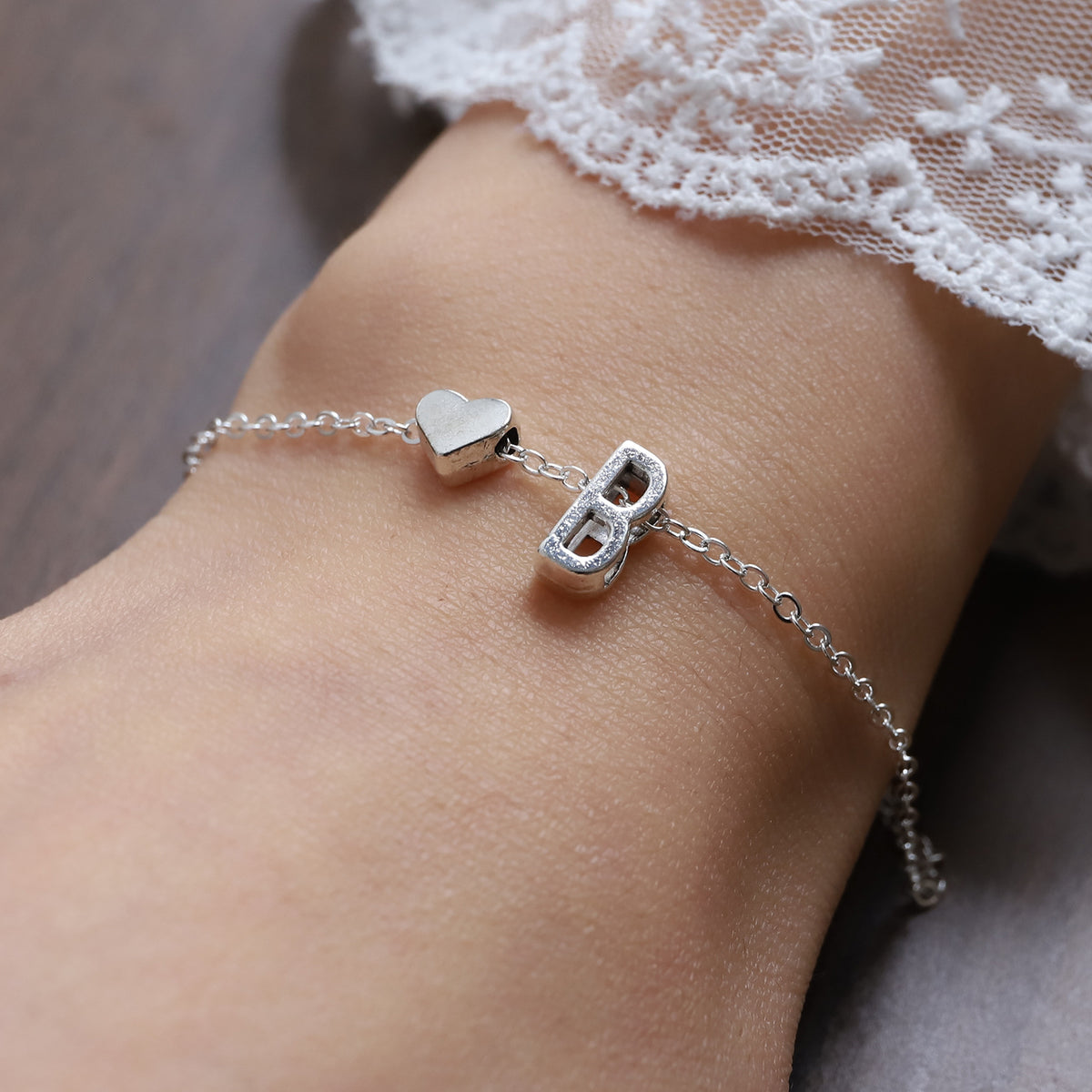 Fashionable Alloy Heart Letter Bracelet for Wholesale
