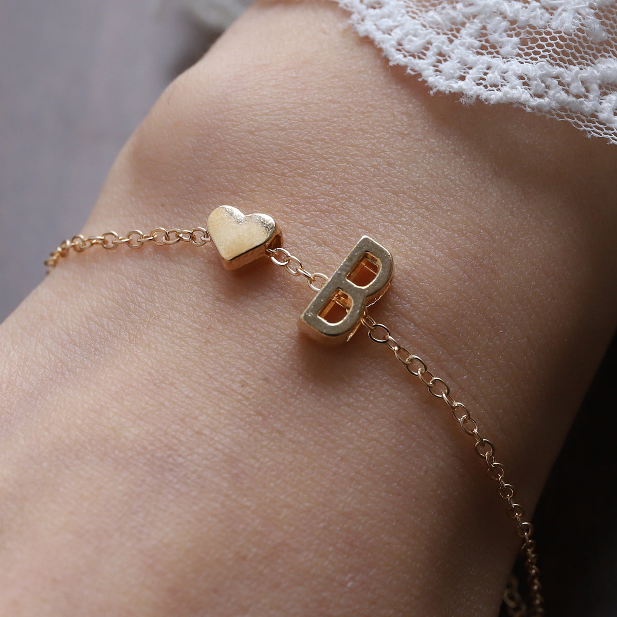 Fashionable Alloy Heart Letter Bracelet for Wholesale