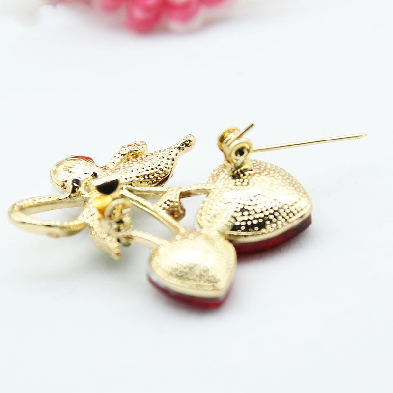 Red Glass Heart Brooch - Luxury Wedding Accessory