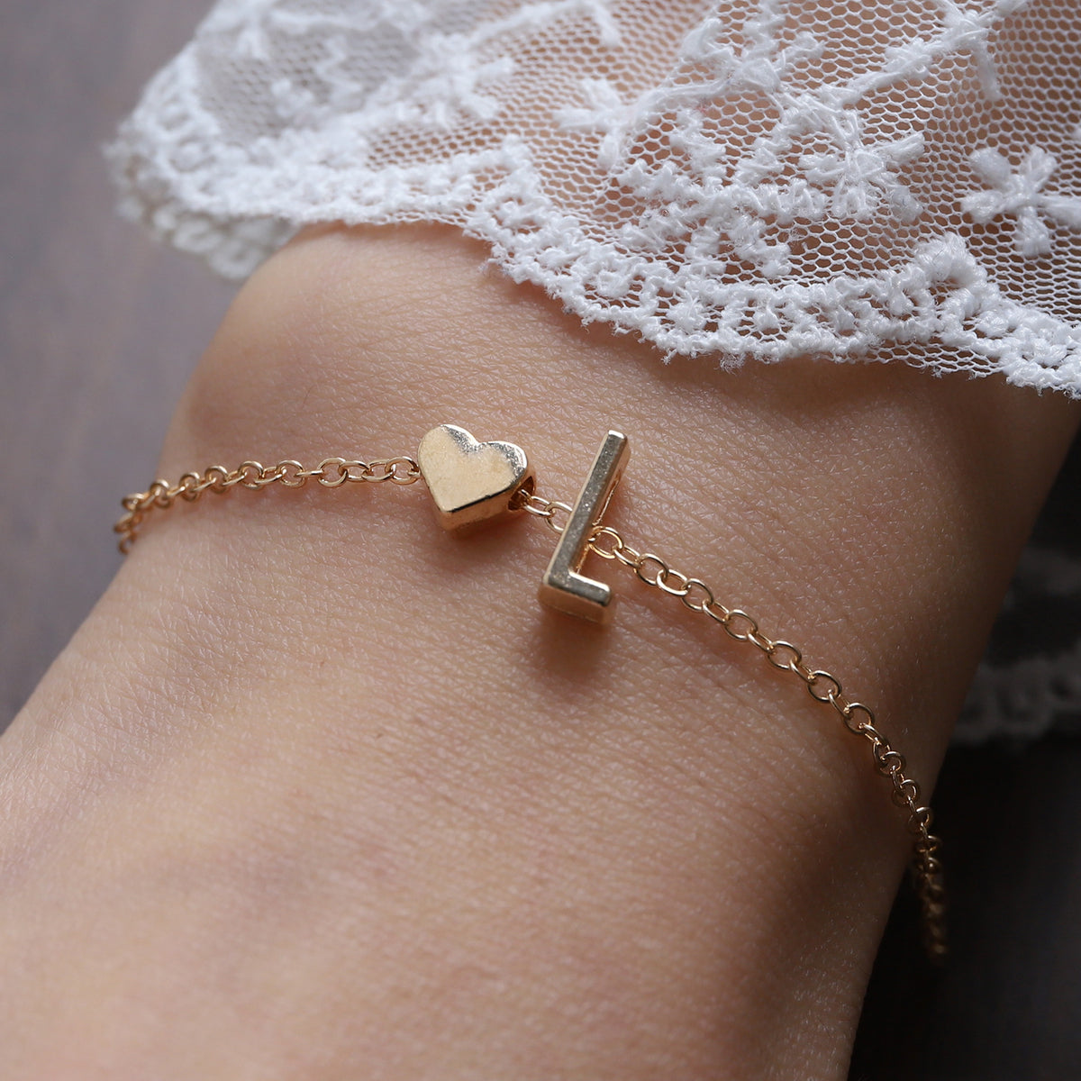 Fashionable Alloy Heart Letter Bracelet for Wholesale