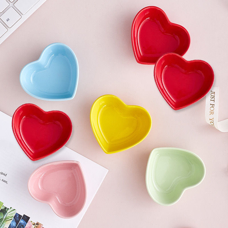 Colorful Heart-Shaped Ceramic Feeding Bowl for Pets