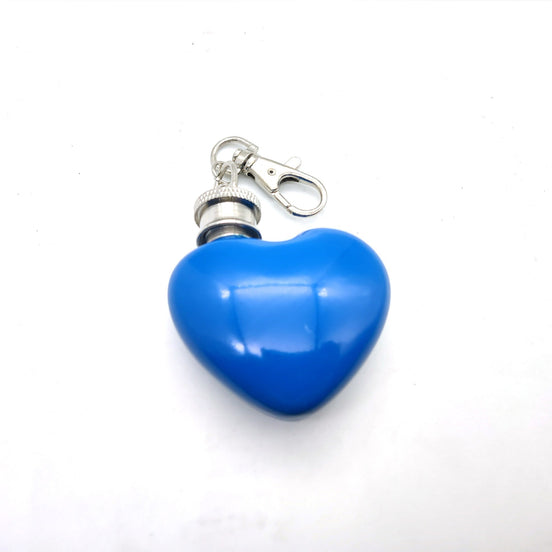 【 Jiujiu 】 Mini Heart-shaped snubbed Bottle keychain with a funnel, 1-ounce heart shape
