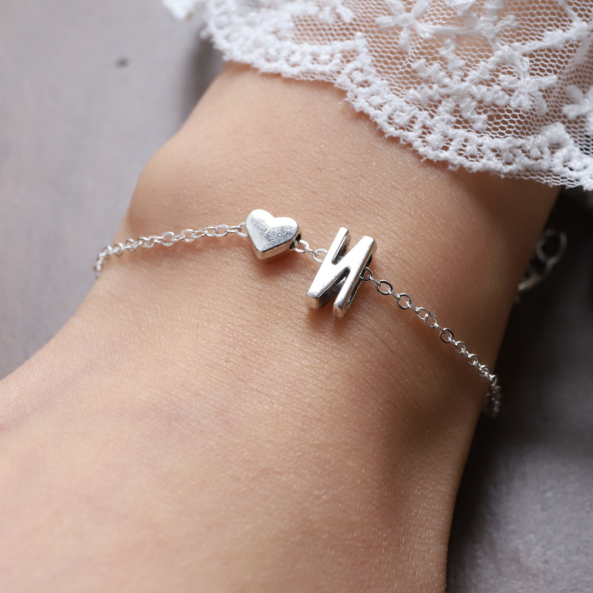 Fashionable Alloy Heart Letter Bracelet for Wholesale