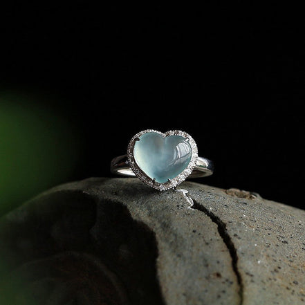 Heart-shaped Ice-like Chalcedony Women's Ring