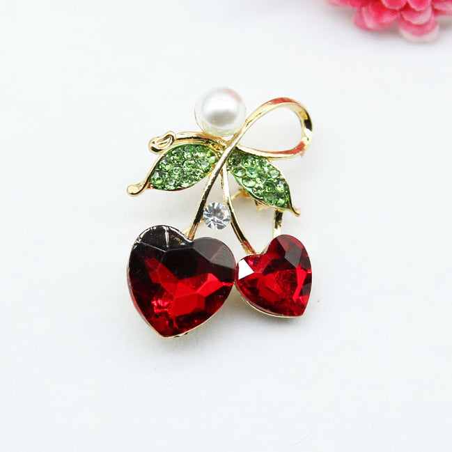 Red Glass Heart Brooch - Luxury Wedding Accessory