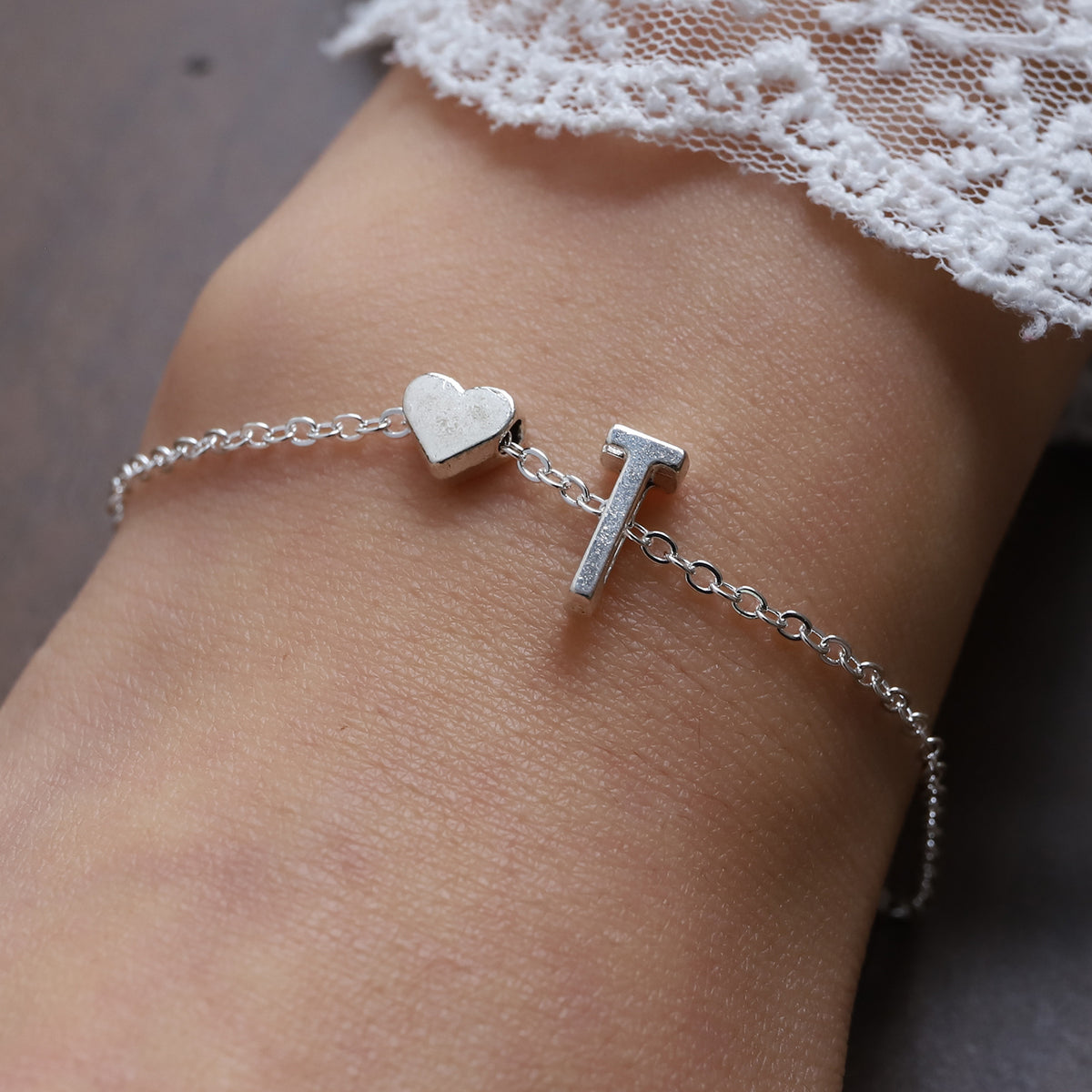 Fashionable Alloy Heart Letter Bracelet for Wholesale