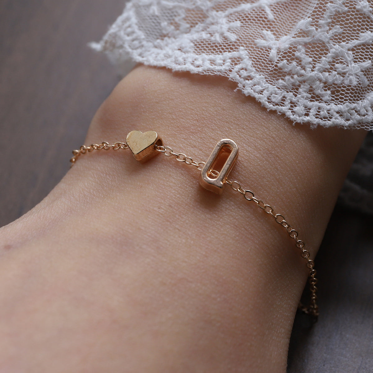 Fashionable Alloy Heart Letter Bracelet for Wholesale