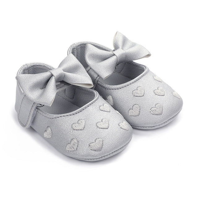 Newborn Soft Bottom Heart Shape Baby Girl Shoes