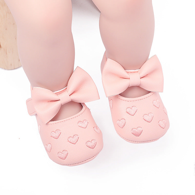 Newborn Soft Bottom Heart Shape Baby Girl Shoes