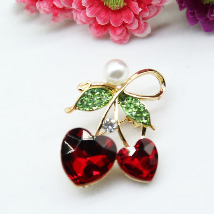 Red Glass Heart Brooch - Luxury Wedding Accessory
