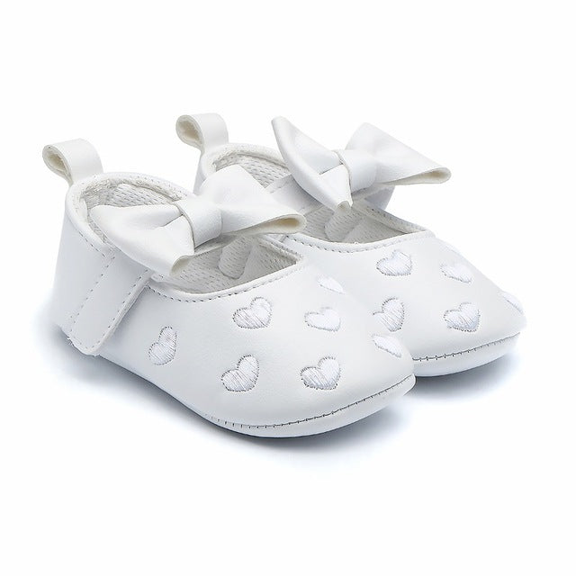 Newborn Soft Bottom Heart Shape Baby Girl Shoes